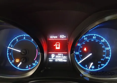 2016 Toyota Corolla S W/Special Edition Pkg z USA, uszkodzony, nr VIN 2T1BURHE3GC594813